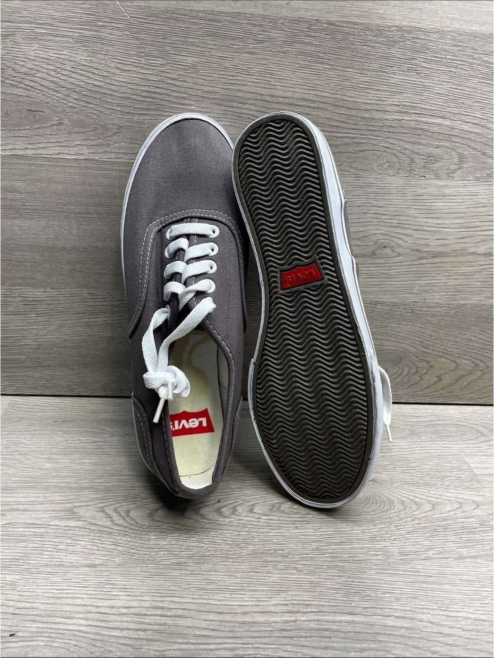 Levi's Men's Gray Canvas Low-Top Sneakers with White Laces #1340